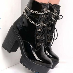 Chain detail boots